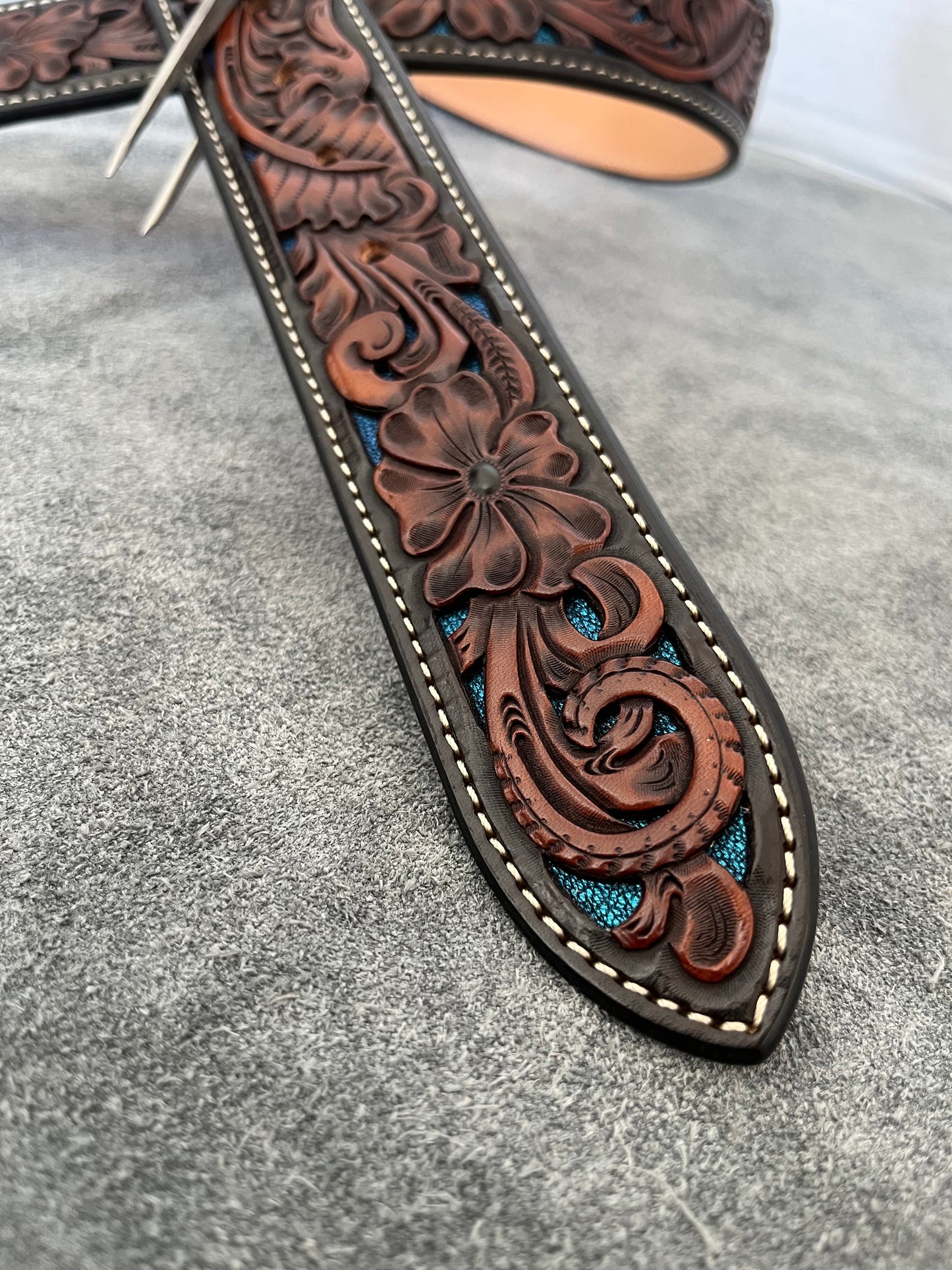 Size 32 candy blue inlayed belt