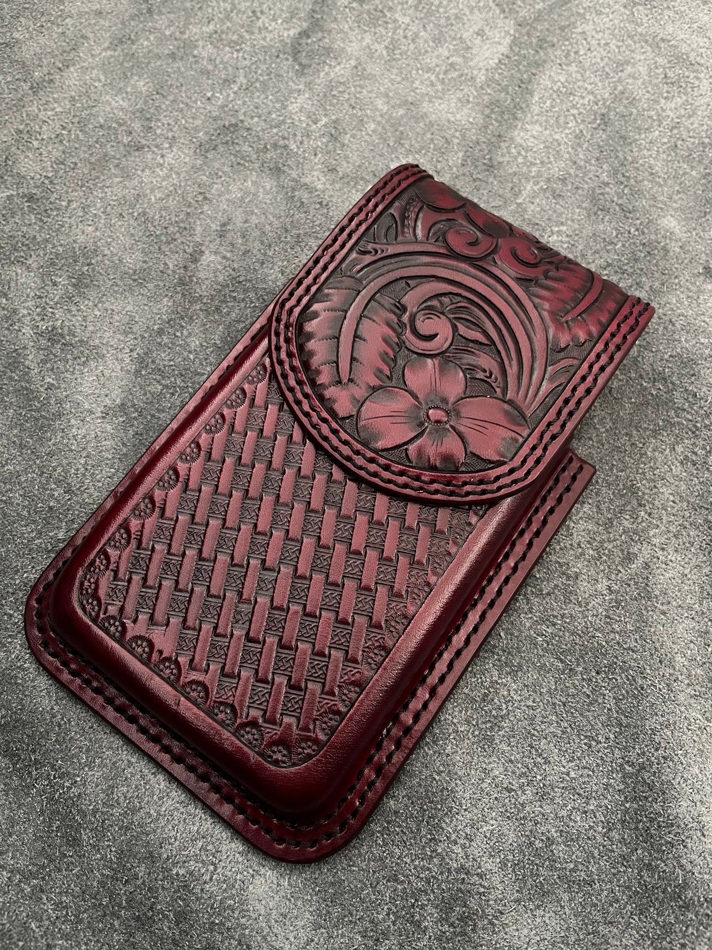Custom phone holster (deposit only)