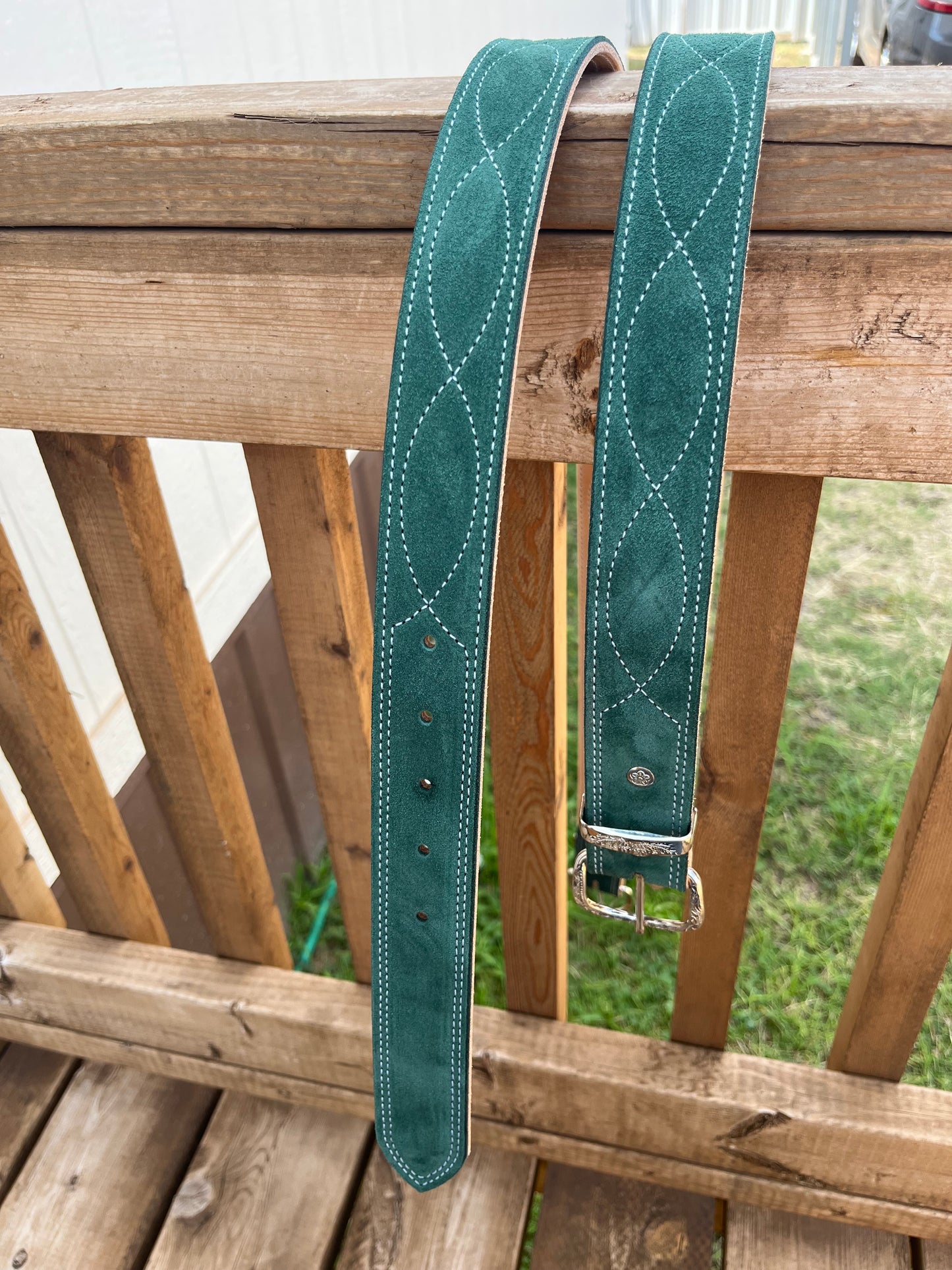 Green suede belt