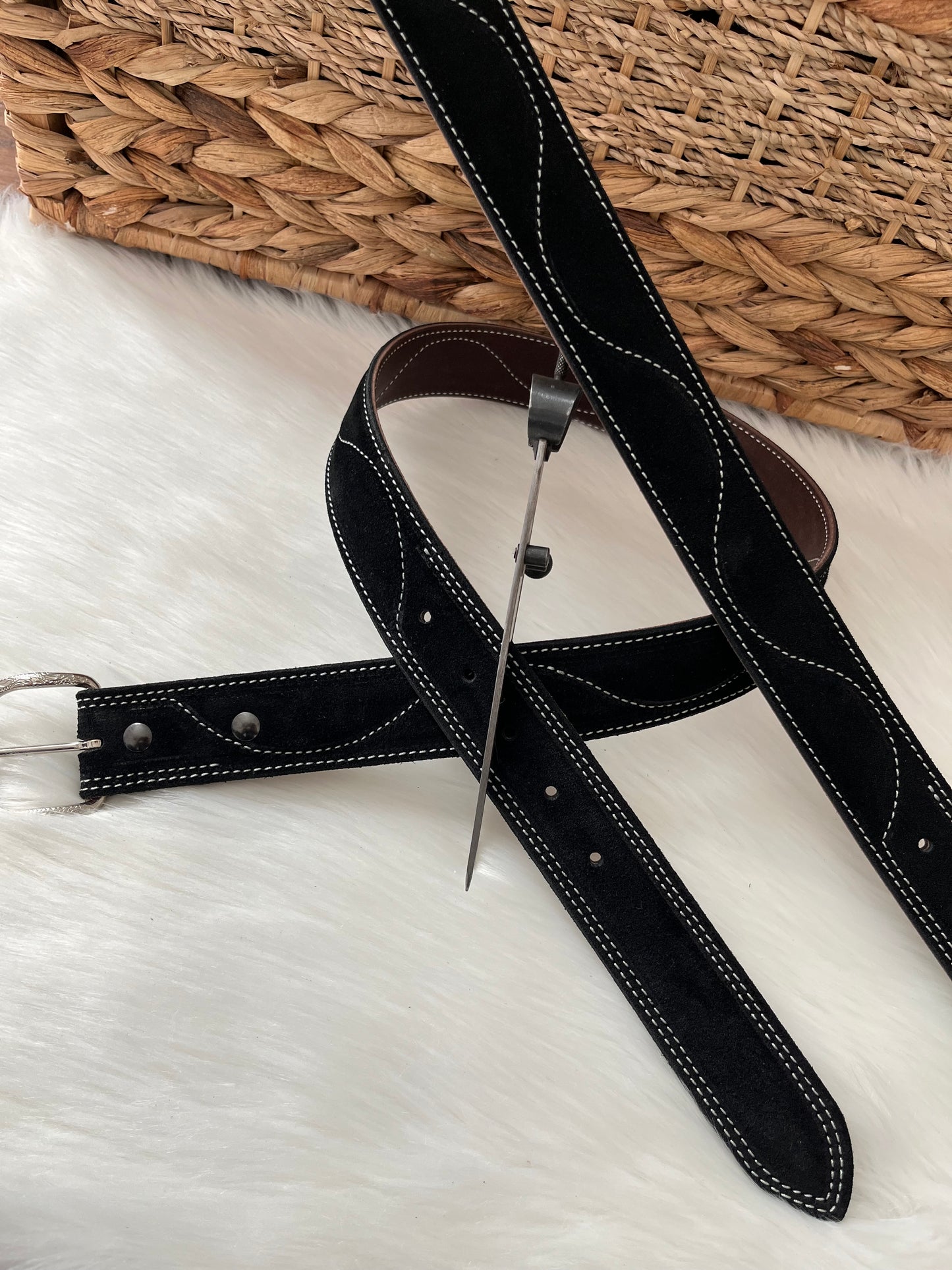 Black suede belt  River Stitching